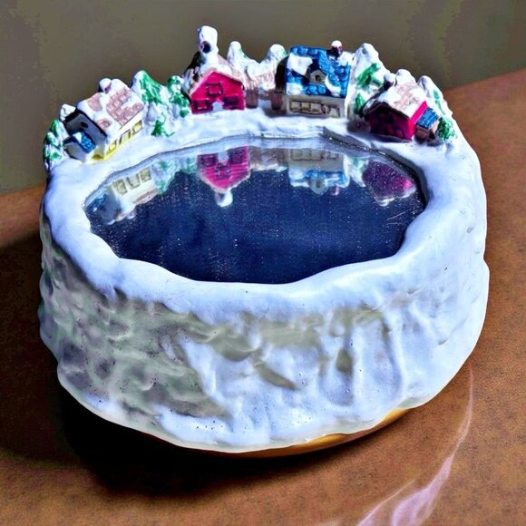 Vintage Artmark Wind-up Musical Ice Skating Village Scene Mirror Base Snowy Deco - Picture 1 of 6